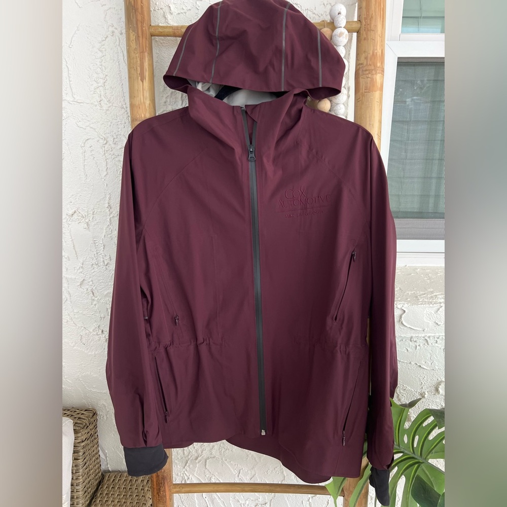 Lululemon Wind Breaker size 6 maroon (branded-see photos)